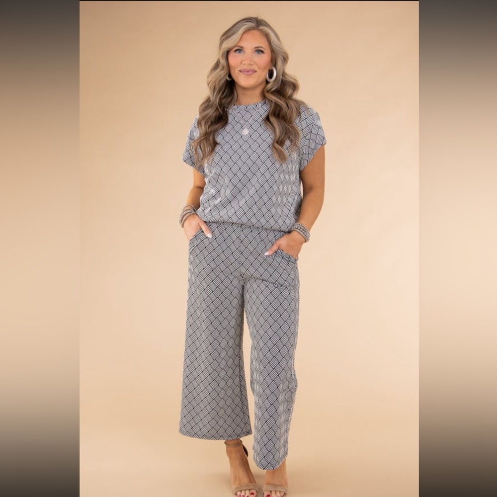 Super cute See and Be Seen top and ankle pants. NBW. NWT
